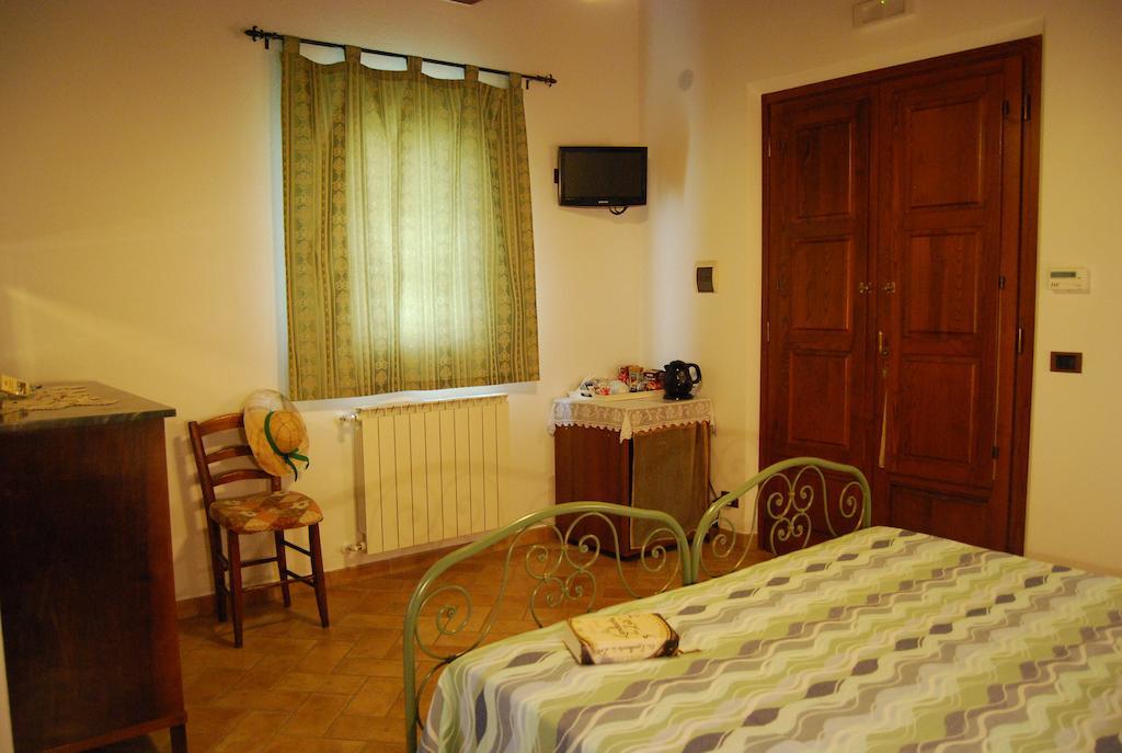 Agriturismo Sant' Ansano Hostal Castiglione dʼOrcia Habitación foto